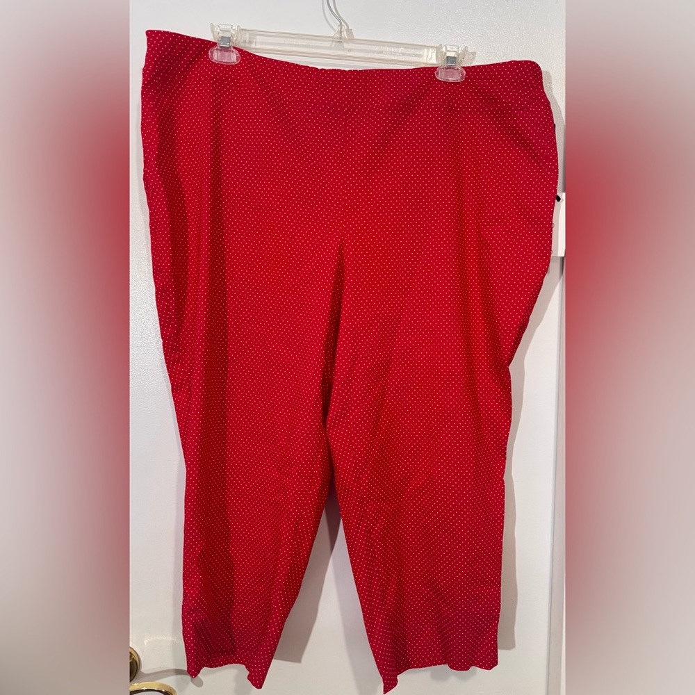Elegant Red Polka Dot Women's Cropped Pants